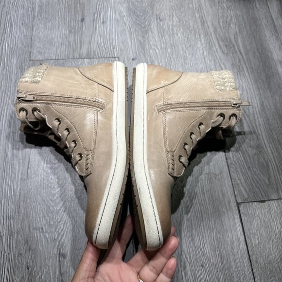 Taos Respect Womens Size 9 Taupe Leather Mid Zip Up Casual Hiking, Sneakers - Picture 10 of 10